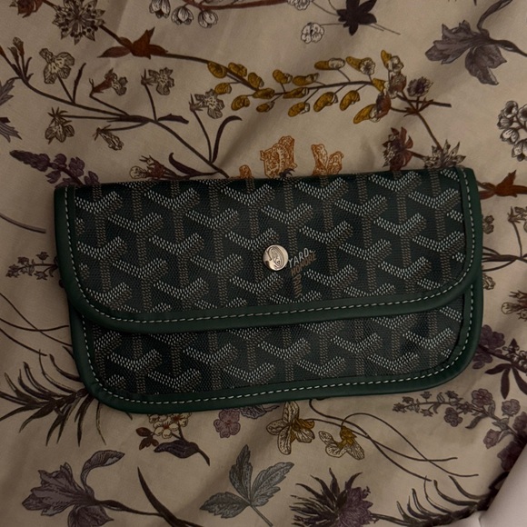 Green Goyard Patterned Women's Small Clutch - Picture 1 of 1